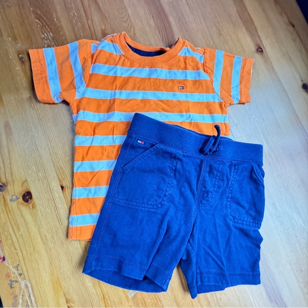 Tommy Hilfiger Orange and blue short outfit size 2t